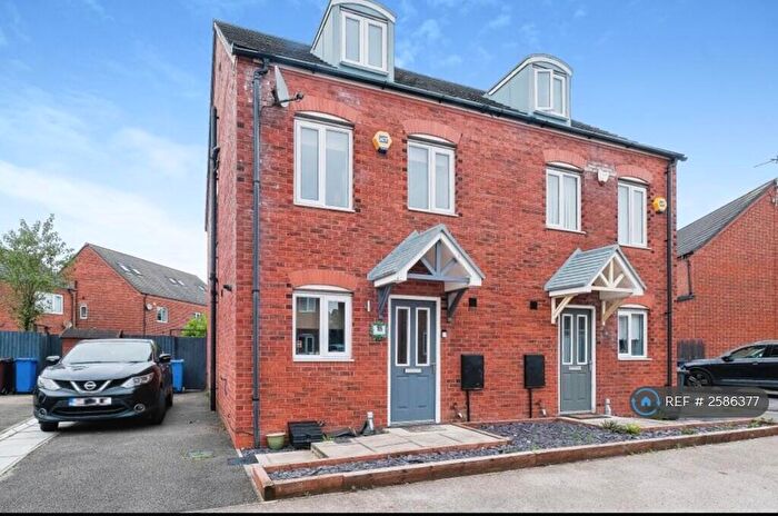 3 Bedroom Semi-Detached House To Rent In Kenneth Close, Prescot, L34