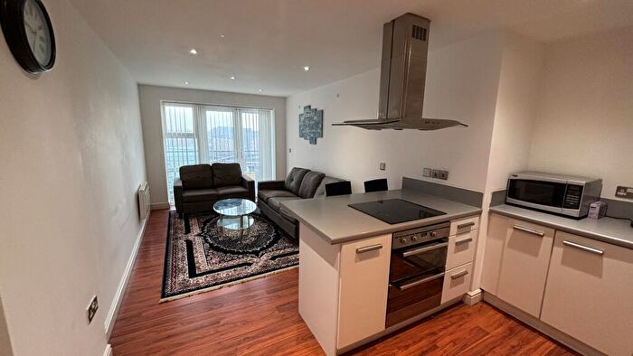 2 Bedroom Apartment To Rent In The Bar, St James Gate, NE1