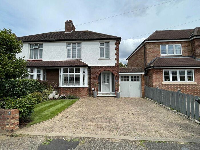 3 Bedroom Semi-Detached House To Rent In Grange Road, Beeds, MK45