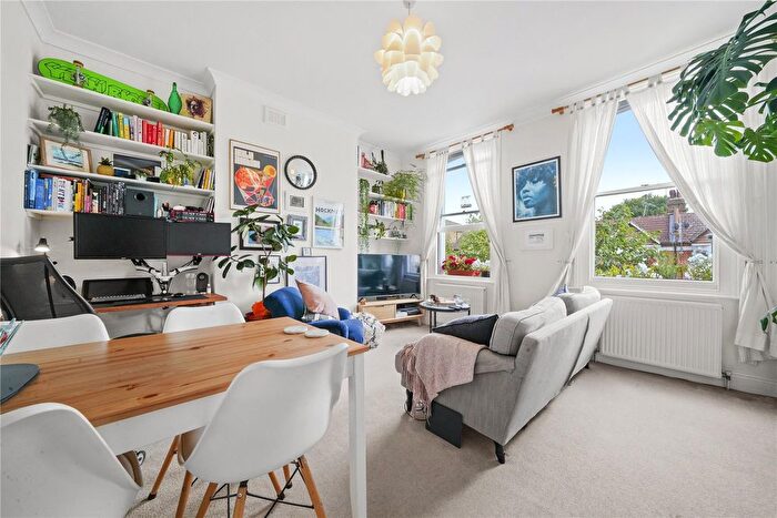 1 Bedroom Flat To Rent In Ramsden Road, Balham, SW12