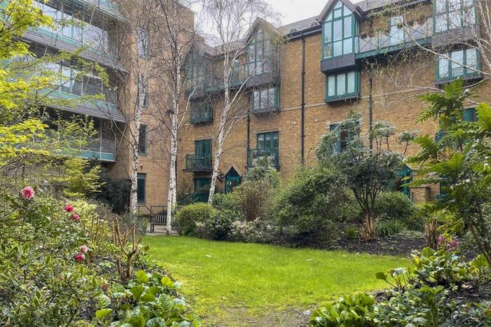 2 Bedroom Flat To Rent In Westminster Bridge Road, London, SE1