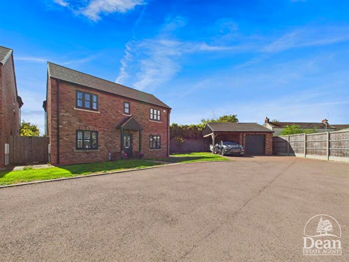 4 Bedroom Detached House For Sale In Dukes Close, Five Acres, GL16
