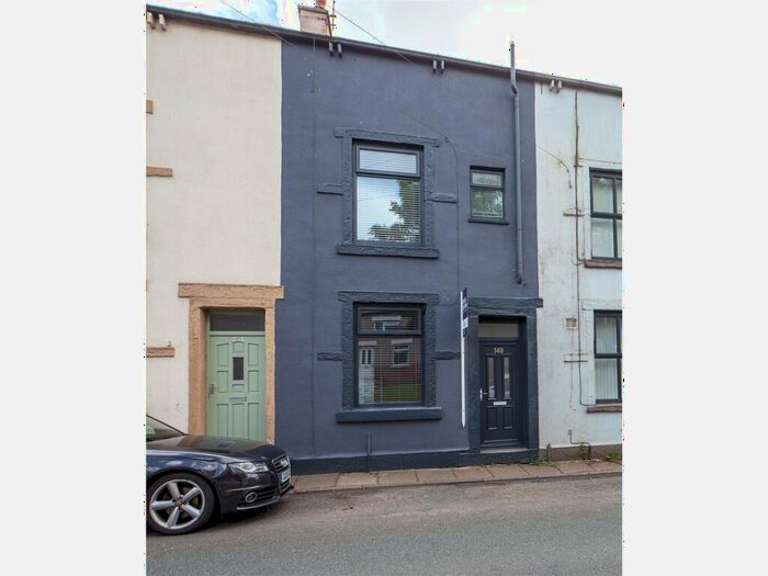 2 Bedroom Terraced House To Rent In New Line, Bacup, Lancashire, OL13