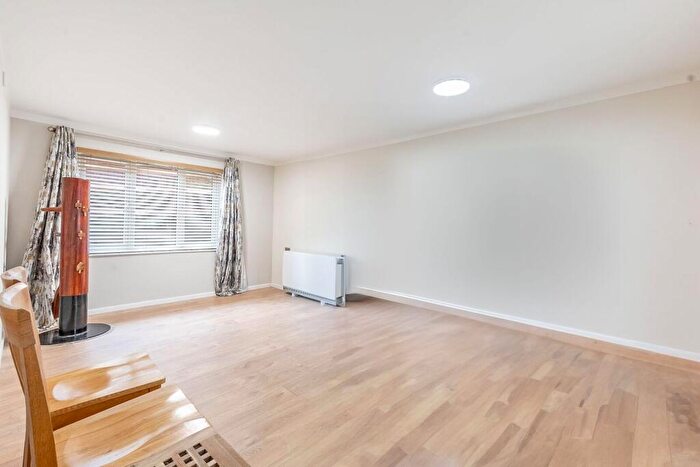 1 Bedroom Flat For Sale In Sherwood Road, South Harrow, Harrow, HA2