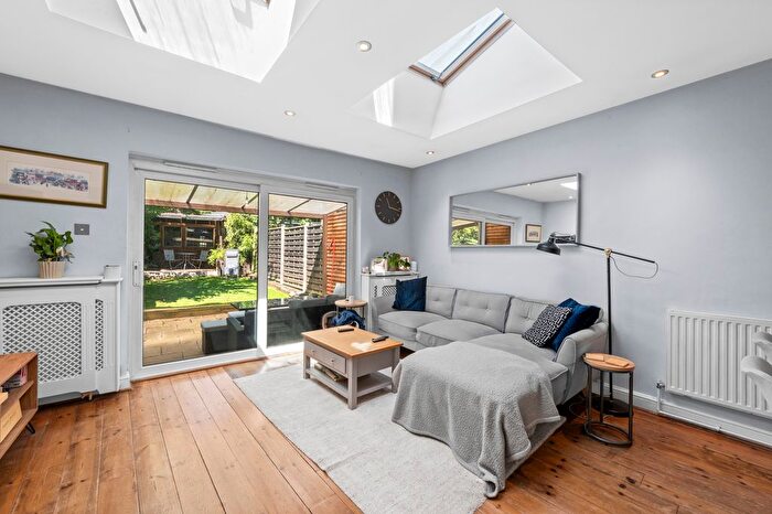 2 Bedroom Maisonette To Rent In Strathearn Road, London, SW19