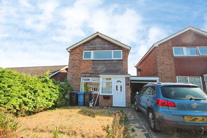 3 Bedroom Link Detached House For Sale In Eastfield Road, Keelby, DN41