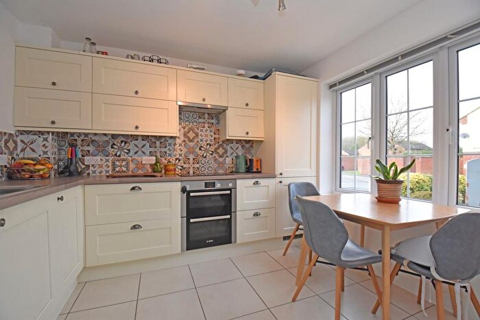 3 Bedroom End Of Terrace House For Sale In Greenhouse Gardens, Cullompton, EX15