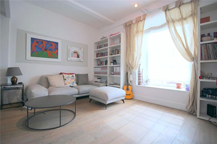 1 Bedroom Flat To Rent In Foreshore, Surrey Quays, SE8