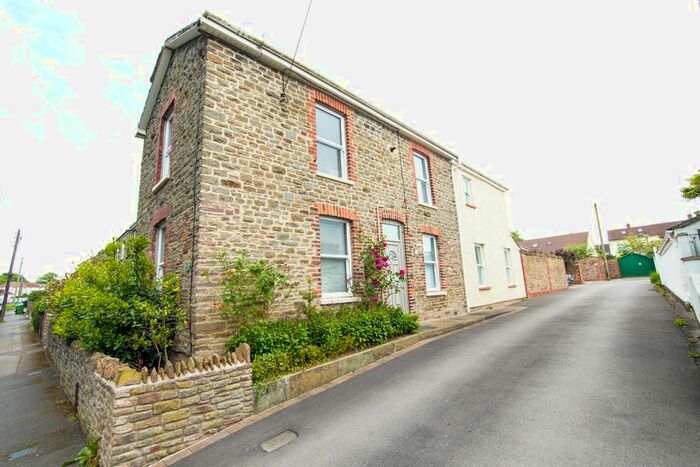 3 Bedroom Detached House To Rent In Northcote Road, Mangotsfield, Bristol, BS16