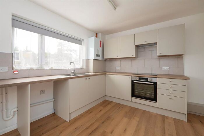 3 Bedroom Property To Rent In Glebe Way, Whitstable, CT5