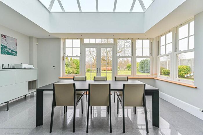 5 Bedroom Detached House To Rent In Marian Gardens, Bromley, BR1