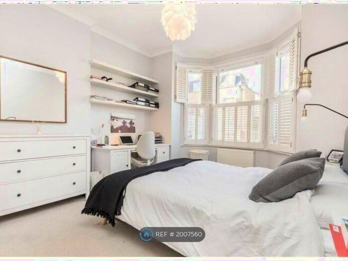 2 Bedroom Flat To Rent In Mexfield Road, London, SW15