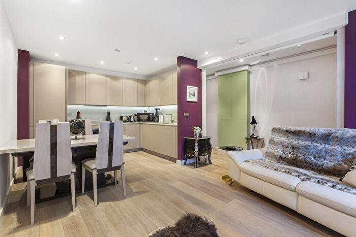 1 Bedroom Apartment To Rent In Harmood Grove, London, NW1