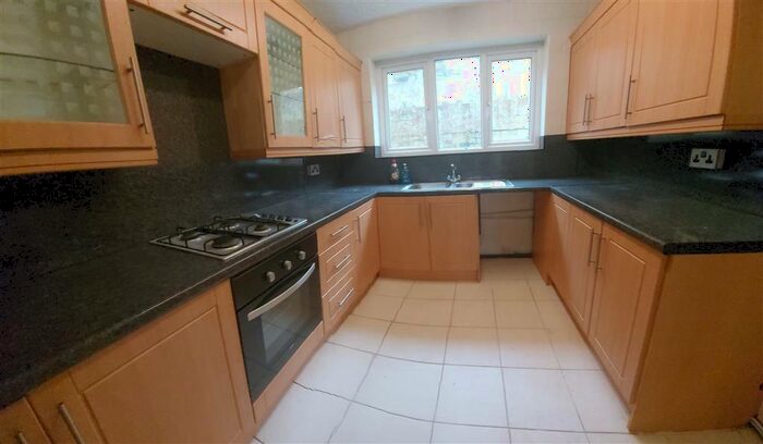 2 Bedroom House To Rent In Carmarthen Road, Cwmbwrla, Swansea, SA5