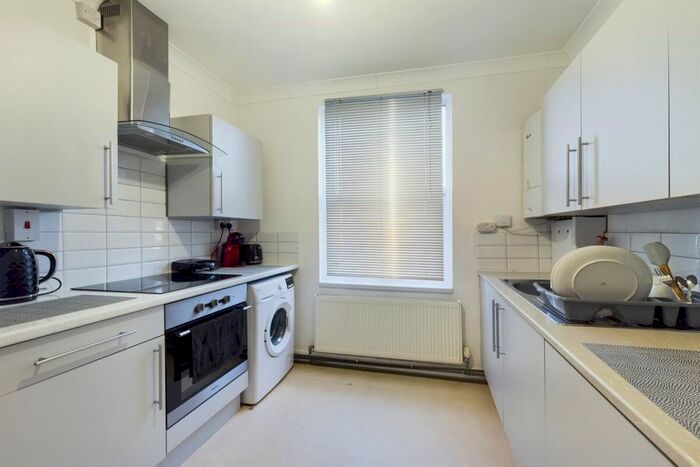 1 Bedroom Flat To Rent In Harborough Road, Northampton NN2