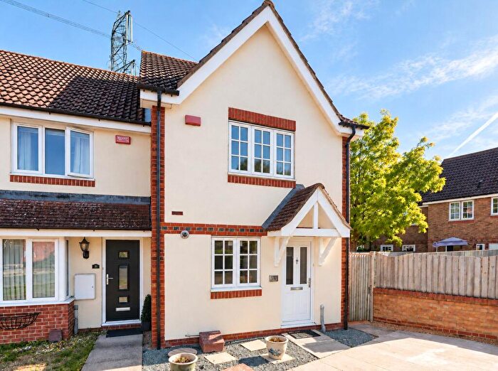 2 Bedroom End Of Terrace House For Sale In Ouse Close, Didcot, Oxfordshire, OX11