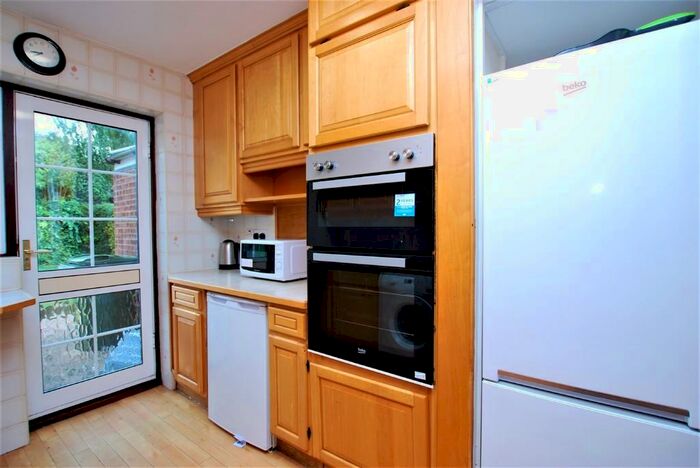 4 Bedroom Semi-Detached House To Rent In Lynwood, GU2