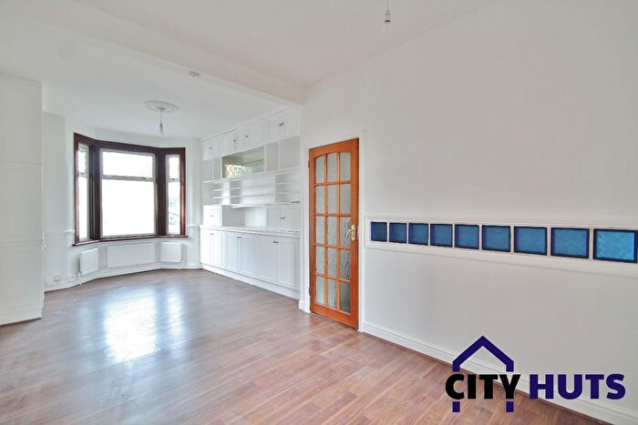 3 Bedroom Terraced House To Rent In Alpha Road, London, N18