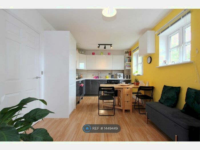 1 Bedroom Flat To Rent In De Havilland Road, London, HA8