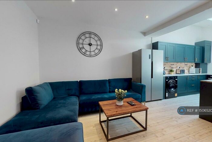 7 Bedroom Terraced House To Rent In Alderson Road, Liverpool, L15