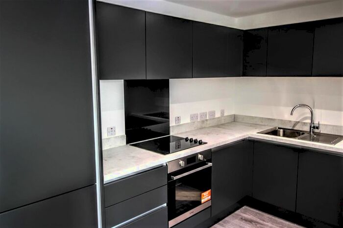 2 Bedroom Flat To Rent In Bedroom Apartment - Downtown, Woden Street, Salford, M5