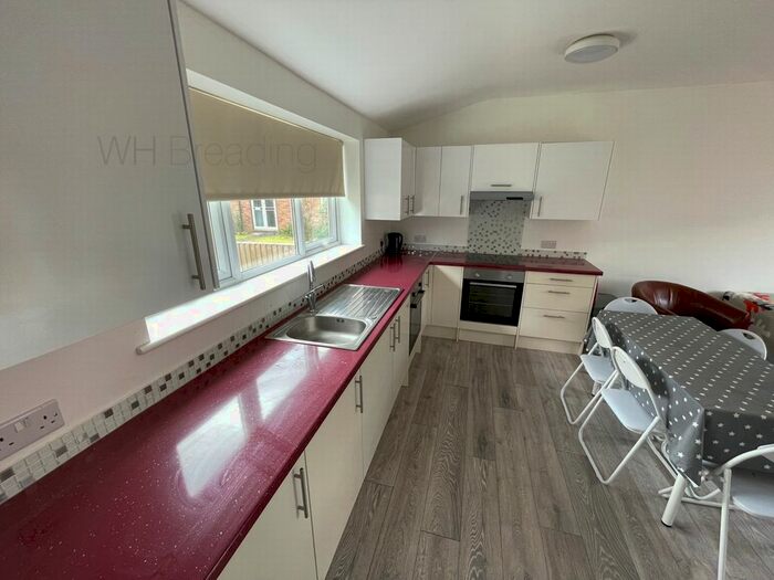 6 Bedroom Terraced House To Rent In Keyworth Mews, Canterbury, CT1