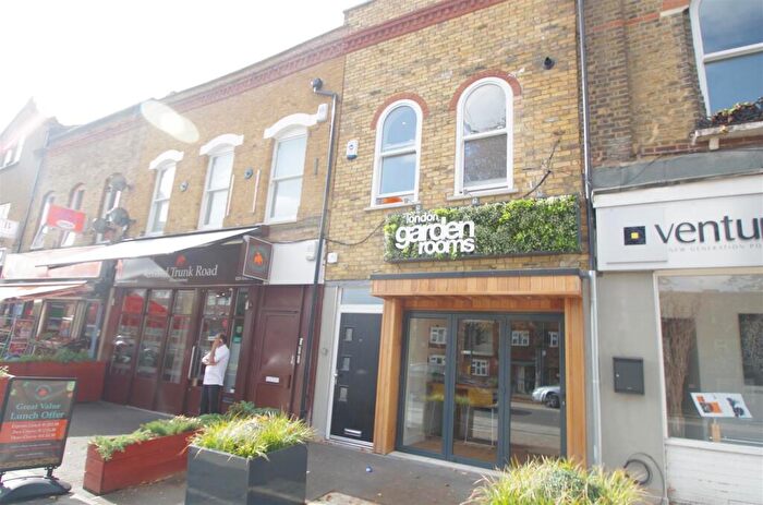 2 Bedroom Apartment To Rent In High Road, London, E18