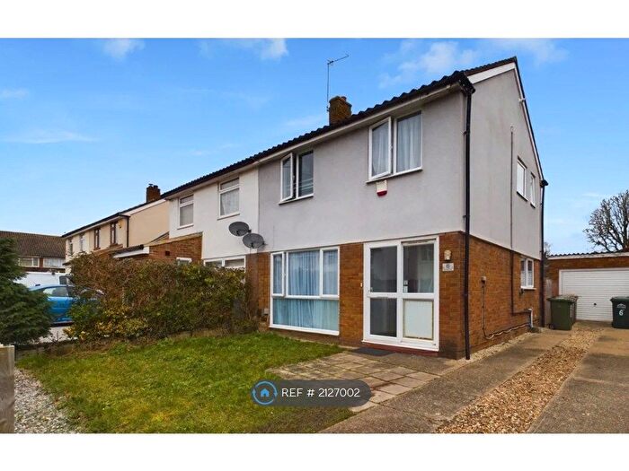 4 Bedroom Semi-Detached House To Rent In Conway Drive, Ashford, TW15