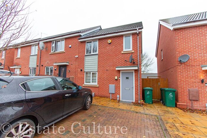3 Bedroom Semi-Detached House To Rent In Sparrow Road, Coventry, CV2
