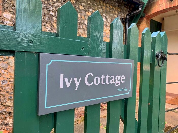 2 Bedroom Detached Bungalow To Rent In Polesden Lacey, RH5