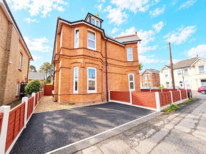 1 Bedroom Flat For Sale In Fortescue Road, Bournemouth, Dorset, BH3