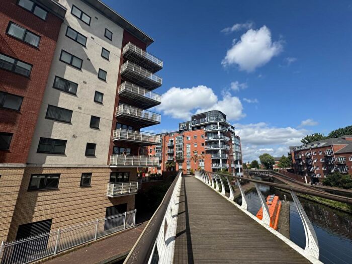1 Bedroom Apartment To Rent In King Edwards Wharf, B16