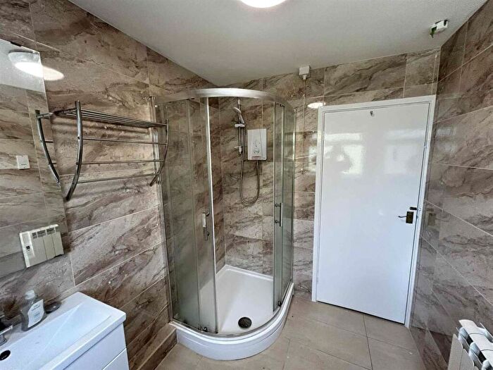 1 Bedroom Flat To Rent In Wakefield Court, Moseley, Birmingham, B13