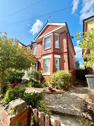 2 Bedroom Flat To Rent In Glenmoor Road, Winton, Bournemouth, BH9