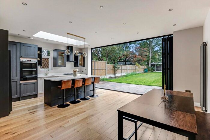 4 Bedroom Semi-Detached House For Sale In Greenfield Gardens, Cricklewood, NW2