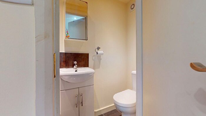 Studio To Rent In Cranhurst Road, London, NW2