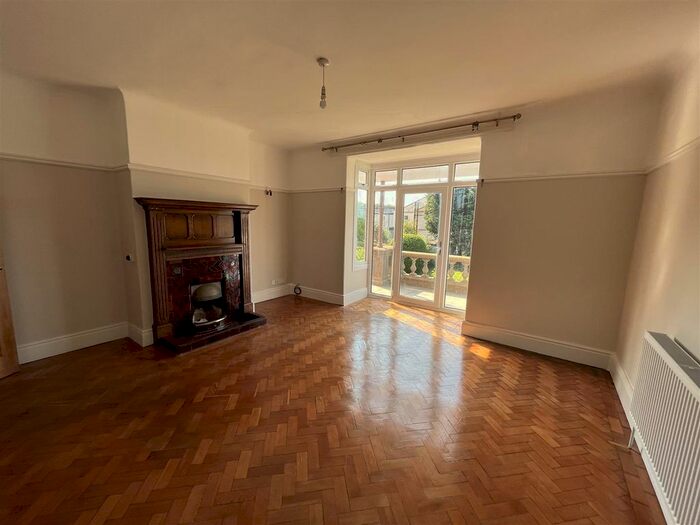 5 Bedroom Detached House To Rent In Eype, Bridport, Dorset, DT6