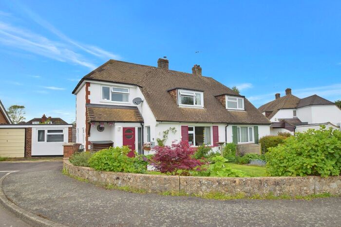 3 Bedroom Semi-Detached House For Sale In Orchard Drive, Wye, TN25