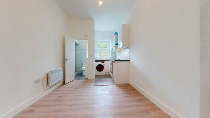 Studio To Rent In Morning Lane, London, E9