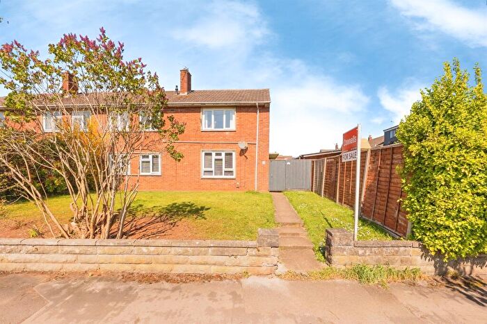 2 Bedroom Flat For Sale In California Road, Bristol, BS30