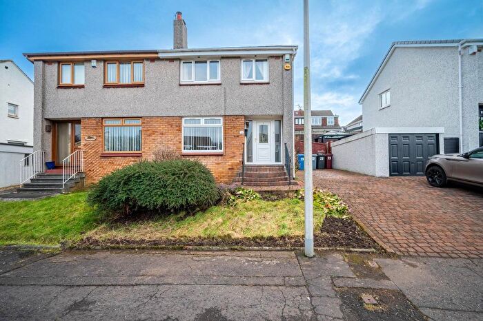3 Bedroom Semi-Detached House For Sale In Helmsdale Avenue, Blantyre, Glasgow, G72