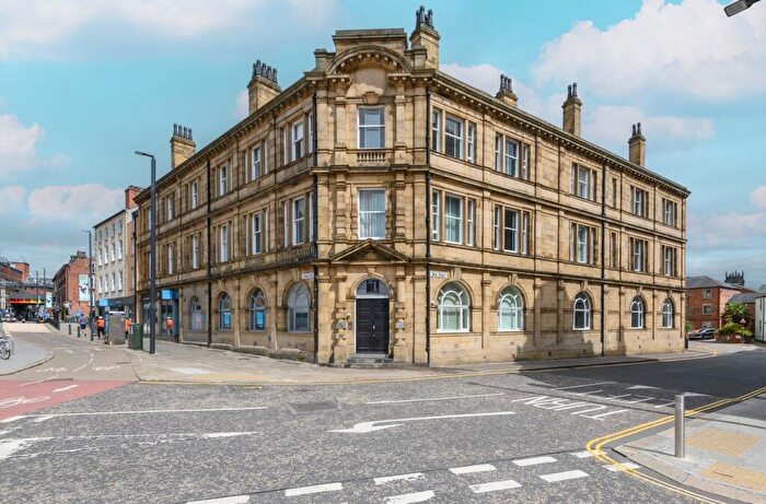 2 Bedroom Apartment For Sale In Dock Street, Leeds, LS10