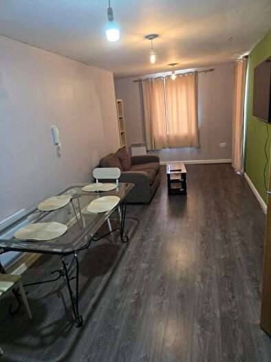 3 Bedroom Flat To Rent In Priory Place, Coventry, CV1