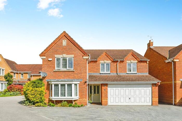 5 Bedroom Detached House For Sale In Villa Way, Wootton, Northampton, NN4
