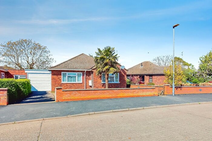 3 Bedroom Detached Bungalow For Sale In Wright Avenue, Peterborough, PE2