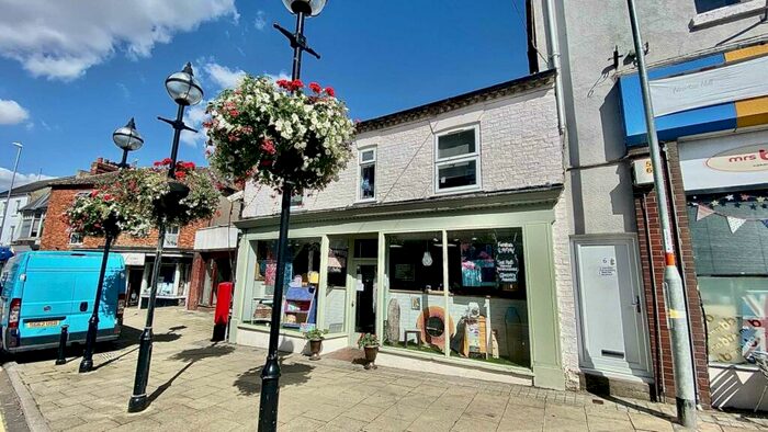 2 Bedroom Apartment To Rent In High Street, Rushden, NN10