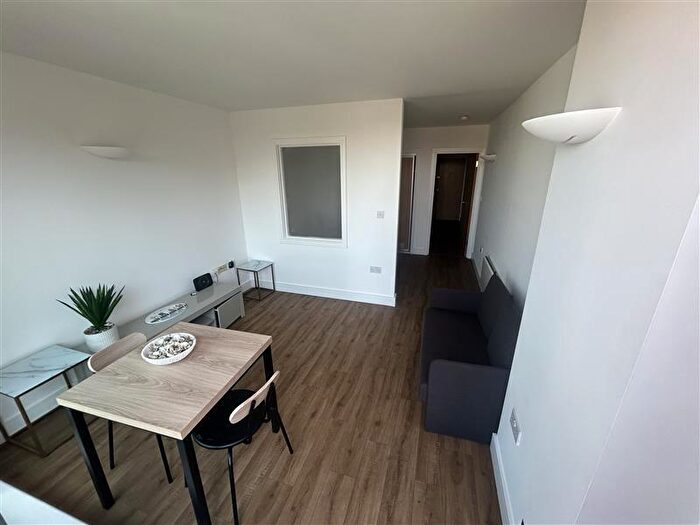 Studio To Rent In Burgate Apartments, Burgate Lane, Canterbury, CT1