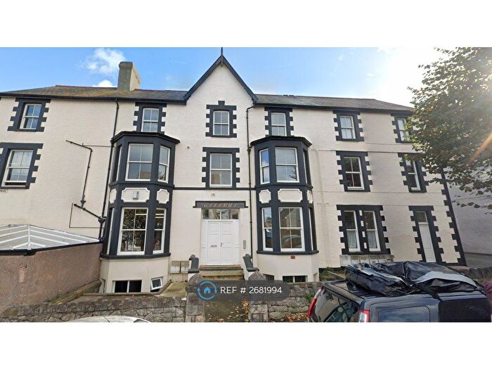 2 Bedroom Flat To Rent In Rhiw Bank Avenue, Colwyn Bay, LL29