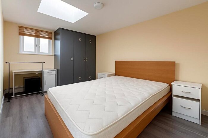 1 Bedroom Flat To Rent In Grant Road, Wealdstone, HA3