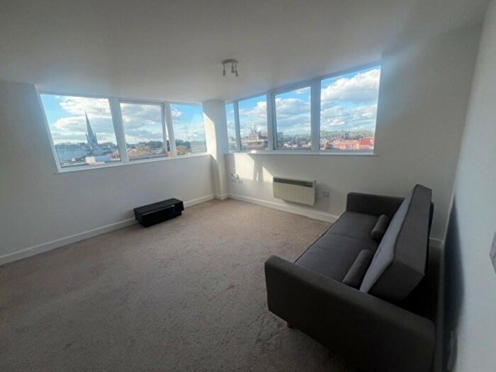 2 Bedroom Flat To Rent In Castle Court, The Minories, Dudley, DY2